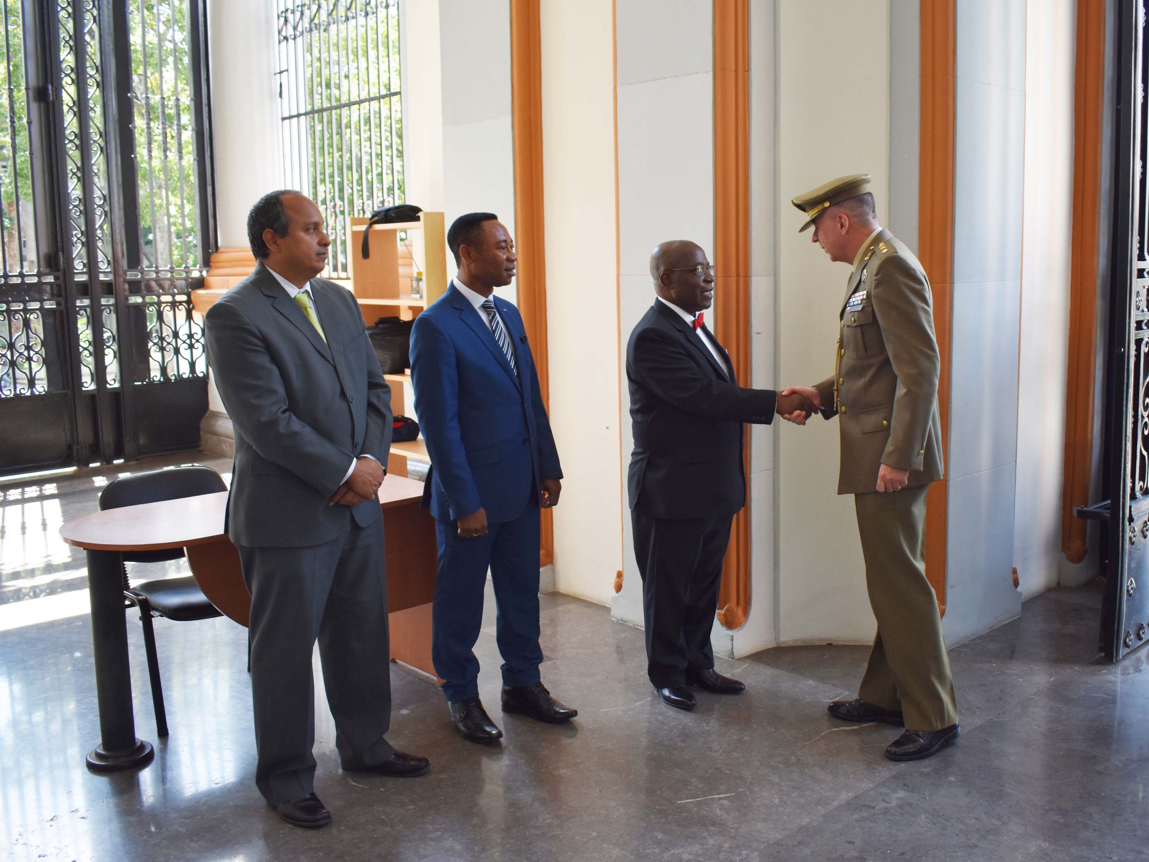 resized_Ofrenda_Floral_Panteon_Nacional_Venezuela-19