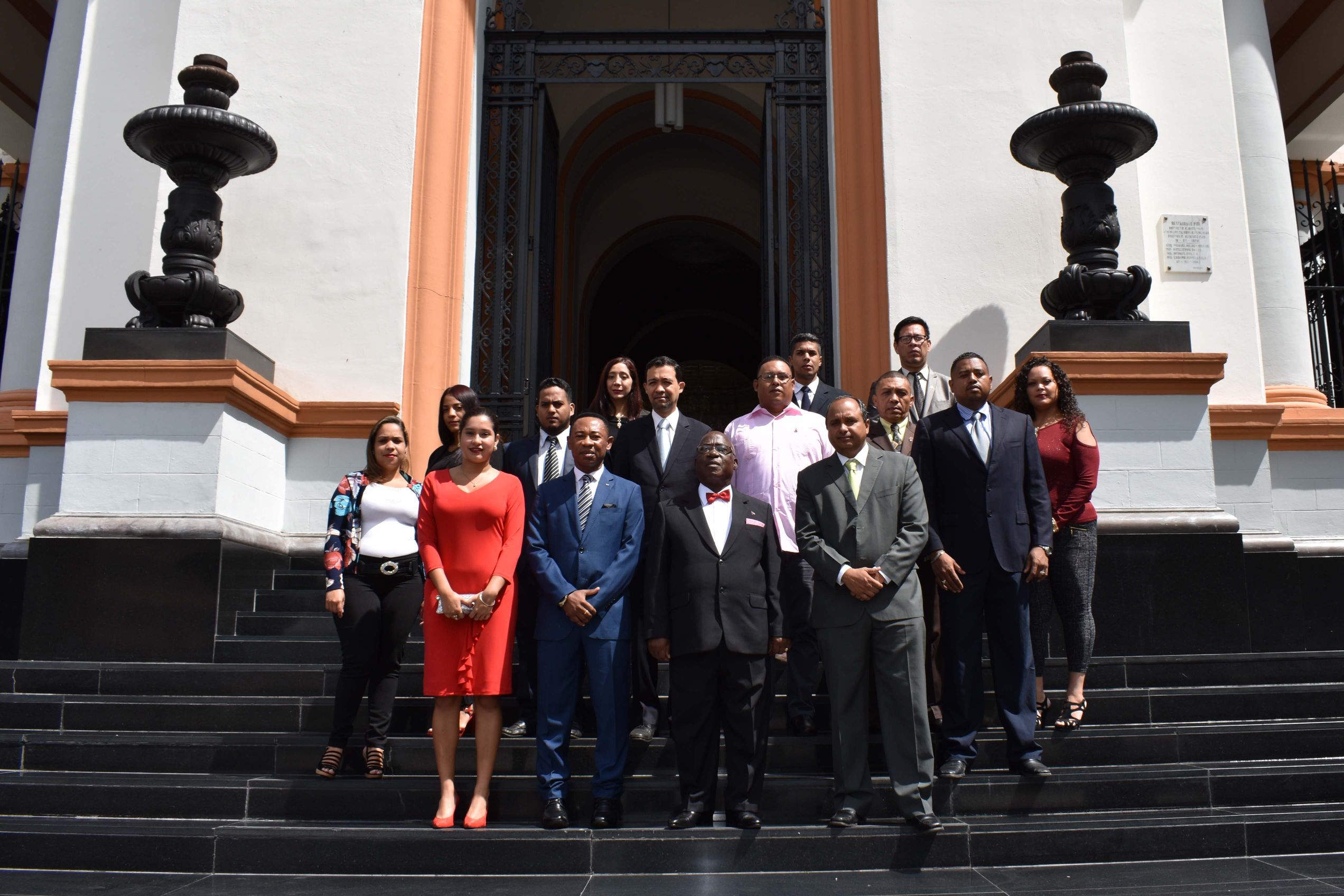 resized_Ofrenda_Floral_Panteon_Nacional_Venezuela-59