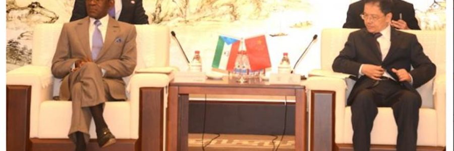 El Jefe de Estado recibe a representantes de ocho firmas chinas