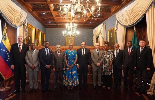 Canciller Yván Gil sostuvo encuentro con representantes del cuerpo diplomático africano